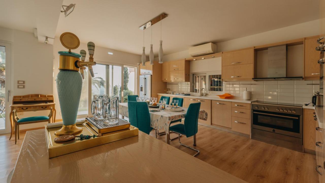 Crystal Villa Patras Bagian luar foto